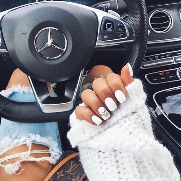 Meet your Posher, Rebecca - Picture 1 of 1